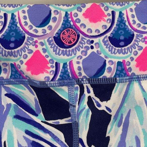 Lilly Pulitzer Multicolor Luxletic Flock Together Crop Leggings Size Small - Picture 5 of 8